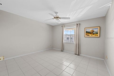 Condo in Dunedin, Florida, 2 bedrooms  № 1758361 - photo 15