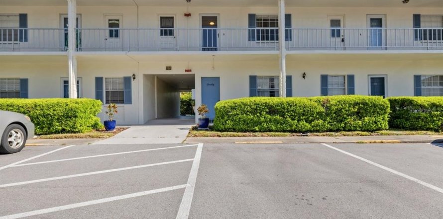 Condo in Dunedin, Florida, 2 bedrooms  № 1758361