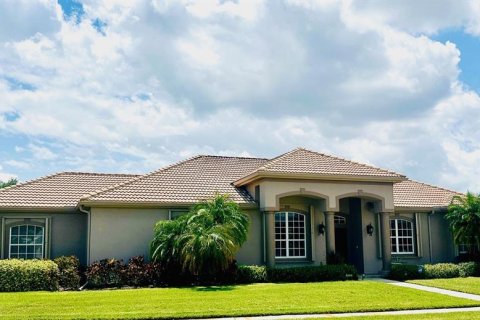 House in Lakewood Ranch, Florida 3 bedrooms, 228.26 sq.m. № 1658964 - photo 1