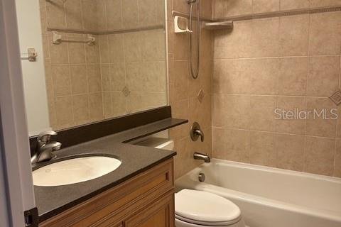 House in Lakewood Ranch, Florida 3 bedrooms, 228.26 sq.m. № 1658964 - photo 17