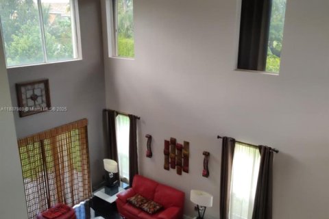 House in Miramar, Florida 5 bedrooms, 306.21 sq.m. № 1942220 - photo 5
