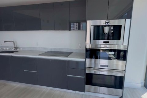 Купить кондоминиум в Майами, Флорида 1 спальня, 75.07м2, № 1794196 - фото 9