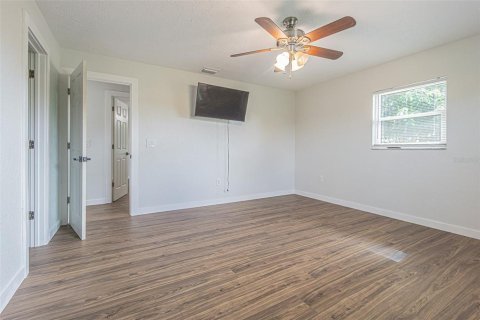 House in Plant City, Florida 4 bedrooms, 194.17 sq.m. № 1784444 - photo 19