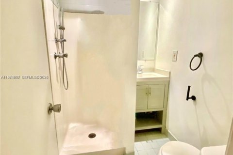 Copropriété à vendre à Miami Beach, Floride: 1 chambre, 40.88 m2 № 2032319 - photo 6