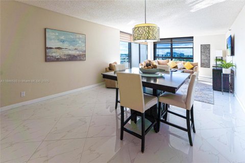 Copropriété à louer à Aventura, Floride: 2 chambres, 114.55 m2 № 1935726 - photo 5