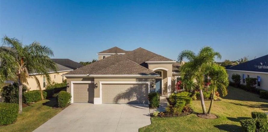 Casa en Bradenton, Florida 5 dormitorios, 288 m2 № 1833233