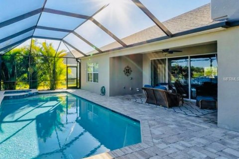Villa ou maison à louer à Bradenton, Floride: 5 chambres, 288 m2 № 1833233 - photo 15