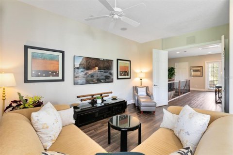 House in Four Corners, Florida 4 bedrooms, 403.2 sq.m. № 1584797 - photo 23
