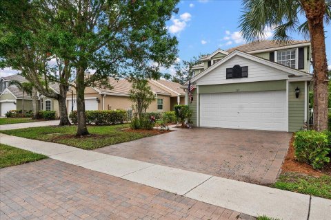 Villa ou maison à vendre à West Palm Beach, Floride: 4 chambres, 235.69 m2 № 2085197 - photo 2