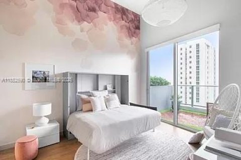 Condominio en venta en Miami, Florida, 3 dormitorios, 152.17 m2 № 1859108 - foto 1