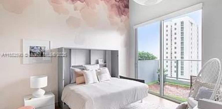 Condominio en Miami, Florida, 3 dormitorios № 1859108
