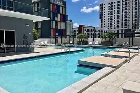Condominio en venta en Miami, Florida, 3 dormitorios, 152.17 m2 № 1859108 - foto 13