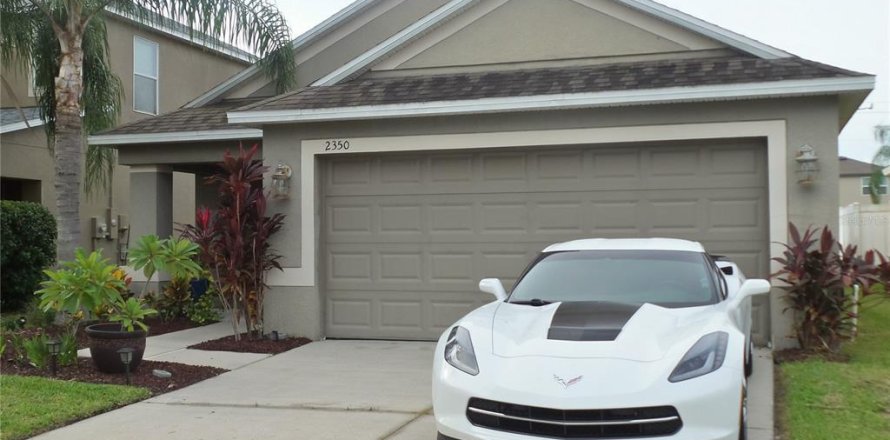 Villa ou maison à Ruskin, Floride 3 chambres, 122.63 m2 № 1905009