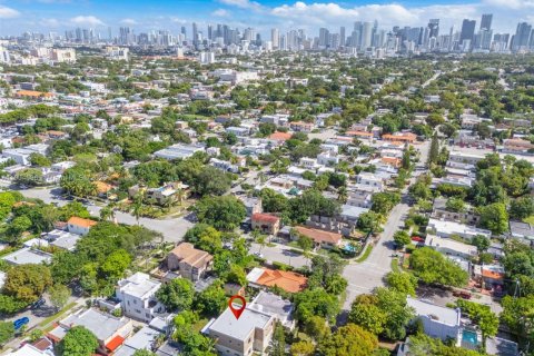 Купить виллу или дом в Майами, Флорида 5 спален, 268.21м2, № 1955873 - фото 4