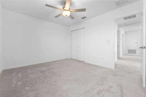 House in San Antonio, Florida 4 bedrooms, 239.87 sq.m. № 1657086 - photo 23