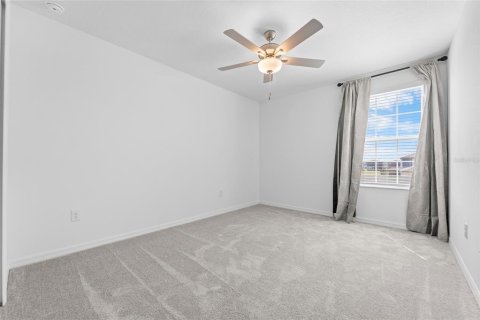 House in San Antonio, Florida 4 bedrooms, 239.87 sq.m. № 1657086 - photo 27