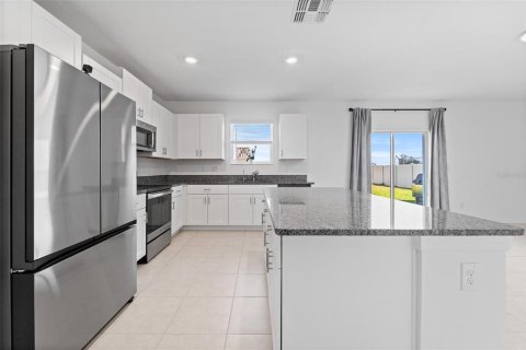 House in San Antonio, Florida 4 bedrooms, 239.87 sq.m. № 1657086 - photo 8