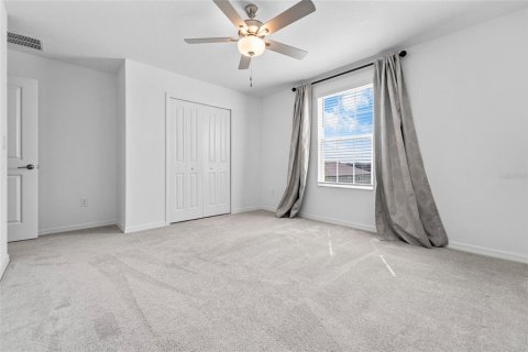 House in San Antonio, Florida 4 bedrooms, 239.87 sq.m. № 1657086 - photo 15