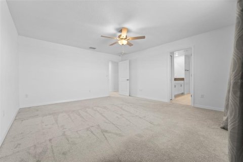 House in San Antonio, Florida 4 bedrooms, 239.87 sq.m. № 1657086 - photo 17