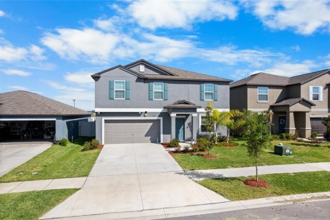 House in San Antonio, Florida 4 bedrooms, 239.87 sq.m. № 1657086 - photo 3