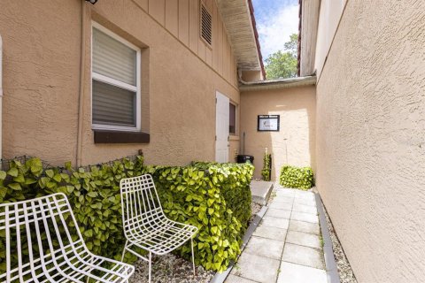 House in Orlando, Florida 4 bedrooms, 193.61 sq.m. № 2234854 - photo 28
