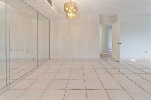Copropriété à vendre à Miami, Floride: 3 chambres, 146.79 m2 № 2414500 - photo 4