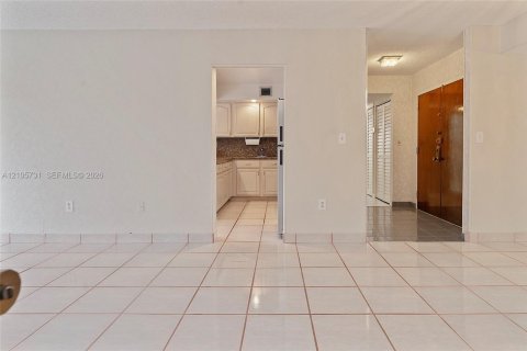 Copropriété à vendre à Miami, Floride: 3 chambres, 146.79 m2 № 2414500 - photo 8