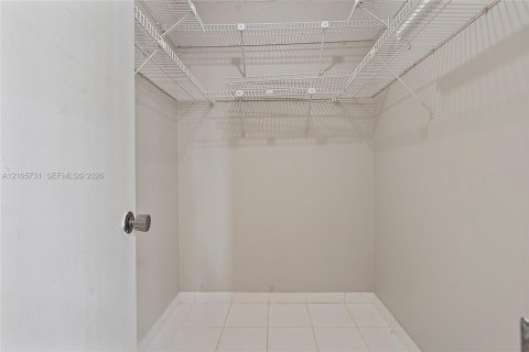 Copropriété à vendre à Miami, Floride: 3 chambres, 146.79 m2 № 2414500 - photo 29