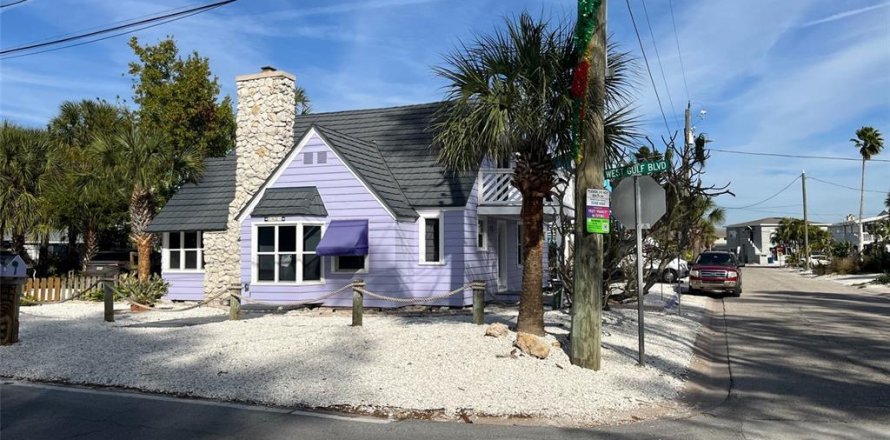 Villa ou maison à Treasure Island, Floride 3 chambres, 145.86 m2 № 2148279
