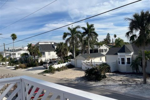 Villa ou maison à louer à Treasure Island, Floride: 3 chambres, 145.86 m2 № 2148279 - photo 17