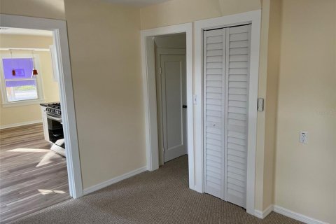 Villa ou maison à louer à Treasure Island, Floride: 3 chambres, 145.86 m2 № 2148279 - photo 21