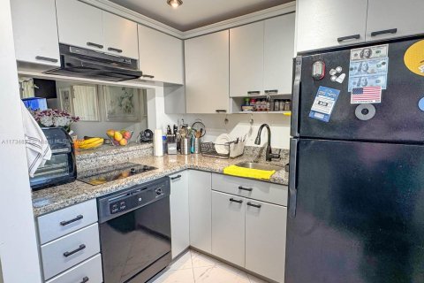 Condo in Aventura, Florida, 1 bedroom  № 1484030 - photo 8