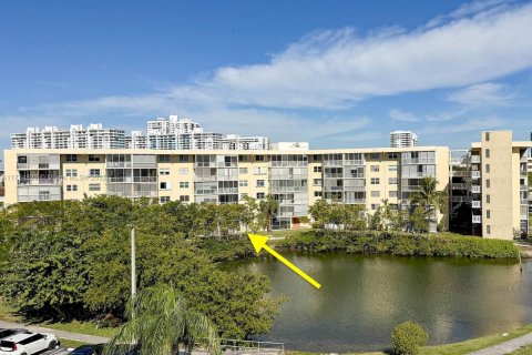 Condo in Aventura, Florida, 1 bedroom  № 1484030 - photo 29