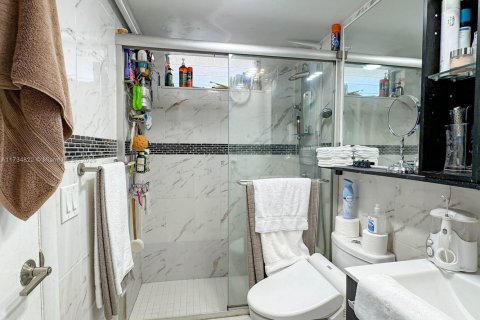 Condo in Aventura, Florida, 1 bedroom  № 1484030 - photo 18