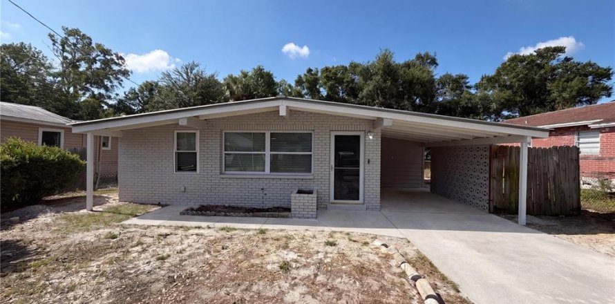Villa ou maison à Tampa, Floride 3 chambres, 104.52 m2 № 2143077