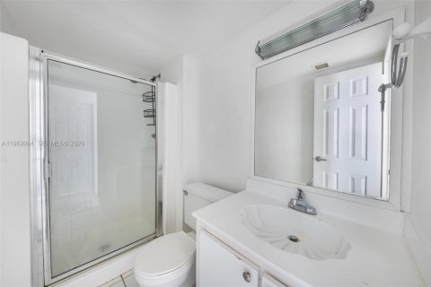 Copropriété à vendre à North Miami, Floride: 2 chambres, 83.98 m2 № 2042229 - photo 25
