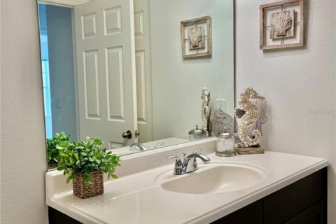 Condo in Oviedo, Florida, 3 bedrooms № 2239461 - photo 11