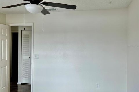 Condo in Oviedo, Florida, 3 bedrooms № 2239461 - photo 14