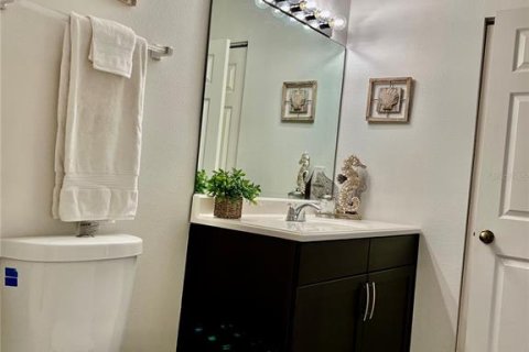 Condo in Oviedo, Florida, 3 bedrooms № 2239461 - photo 10