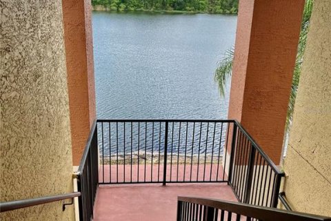 Condo in Oviedo, Florida, 3 bedrooms № 2239461 - photo 27