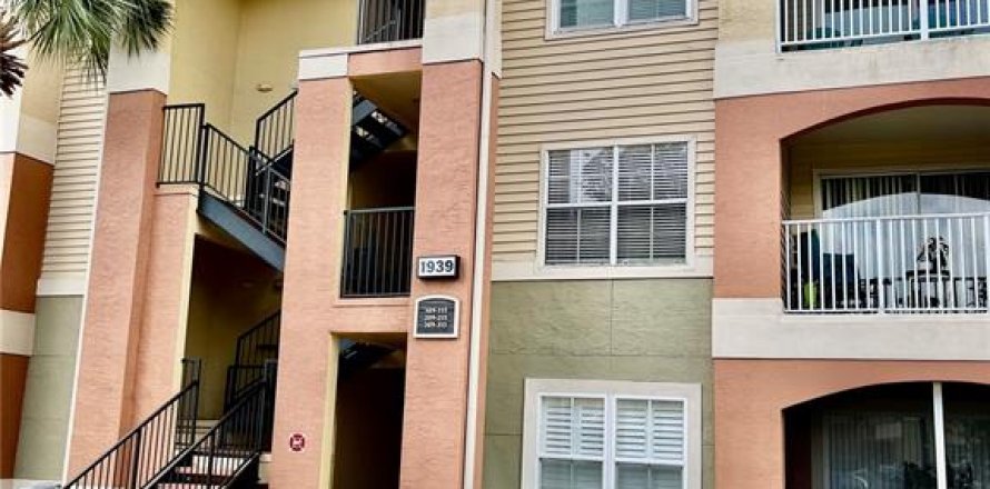 Condo in Oviedo, Florida, 3 bedrooms № 2239461