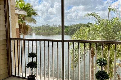 Condo in Oviedo, Florida, 3 bedrooms № 2239461 - photo 23