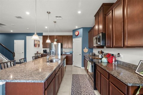 House in Minneola, Florida 5 bedrooms, 281.22 sq.m. № 2324050 - photo 21