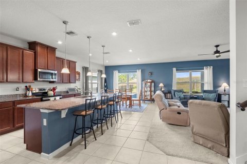House in Minneola, Florida 5 bedrooms, 281.22 sq.m. № 2324050 - photo 17