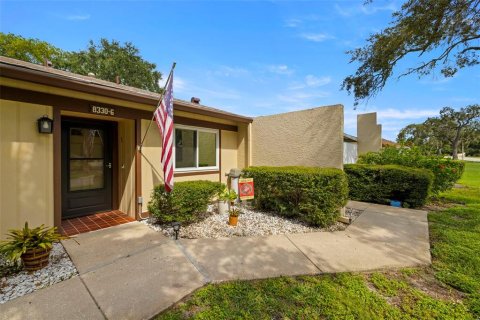 Condo in Port Richey, Florida, 2 bedrooms  № 1915858 - photo 3