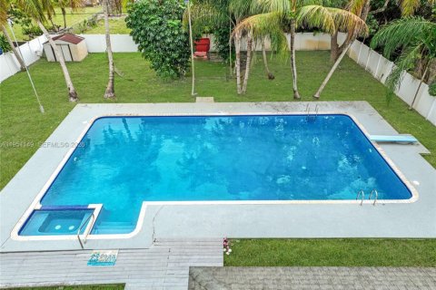 Casa en venta en Hollywood, Florida, 3 dormitorios, 250.84 m2 № 2010111 - foto 28