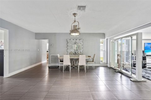 Casa en venta en Hollywood, Florida, 3 dormitorios, 250.84 m2 № 2010111 - foto 6