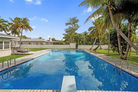 Casa en venta en Hollywood, Florida, 3 dormitorios, 250.84 m2 № 2010111 - foto 27