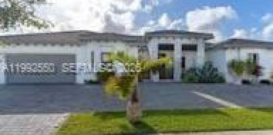 Villa ou maison à Miami, Floride 4 chambres, 224.08 m2 № 2063894