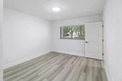 Condo in Delray Beach, Florida, 2 bedrooms № 2392026 - photo 26